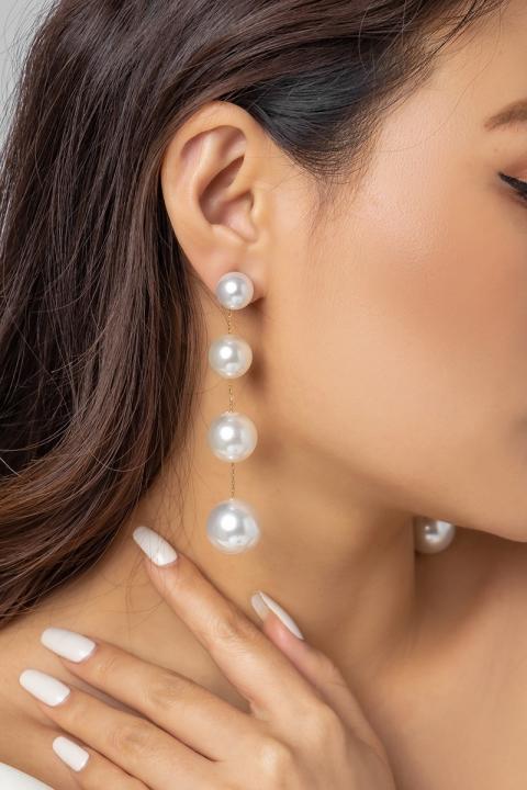 Elegantni uhani z okrasnimi perlami, bele barve
